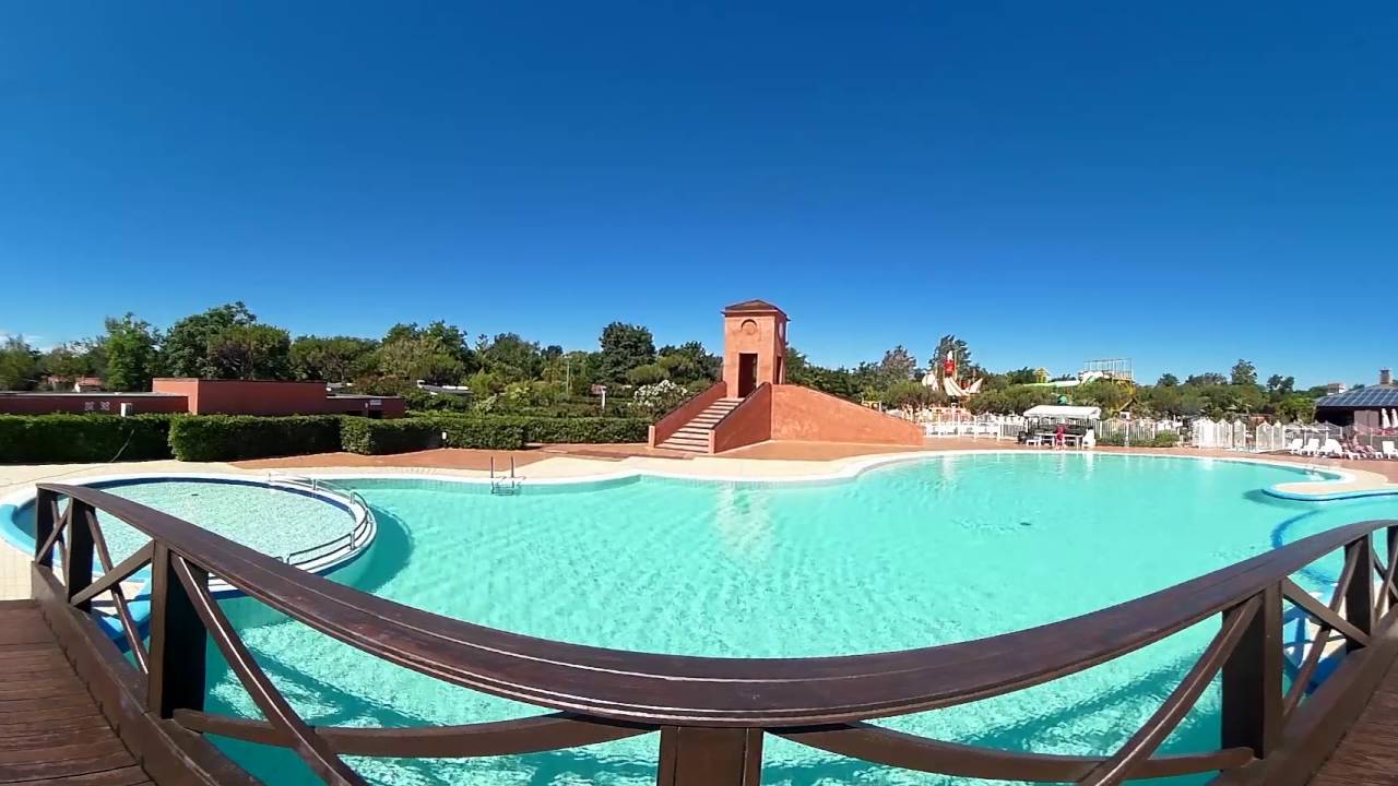 Video 360 Holiday Park Spiaggia E Mare Swimming Pool