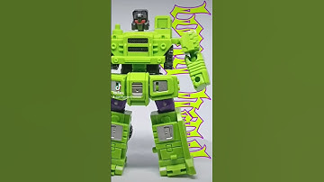 ASSEMBLING G1 DEVASTATOR PART 5/7: LONG HAUL #shorts #decepticons #devastator #transformers
