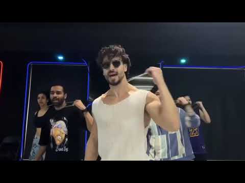 Hum aaye hai #ganpath #song#tigershroff #teamtigershroff #bollywood