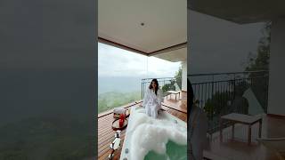 Luxury hot tub overlooking the tea estates of kerala! 📍THE VALLE MUNNAR