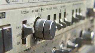 ELETRIC AVENUE, EDDY GRANT, (WITH LYRICS)