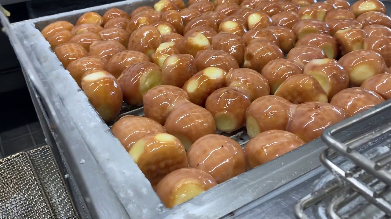 WORLD FAMOUS RANDY DONUT INGLEWOOD CA YouTube