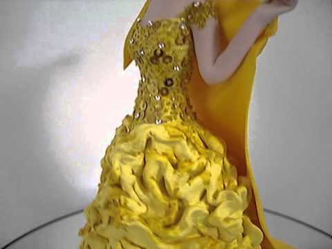 vestido de debutante amarelo