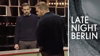 Ebay Kleinanzeigen Karaoke: Edin Hasanovic und Klaas spielen nach | Late Night Berlin | ProSieben