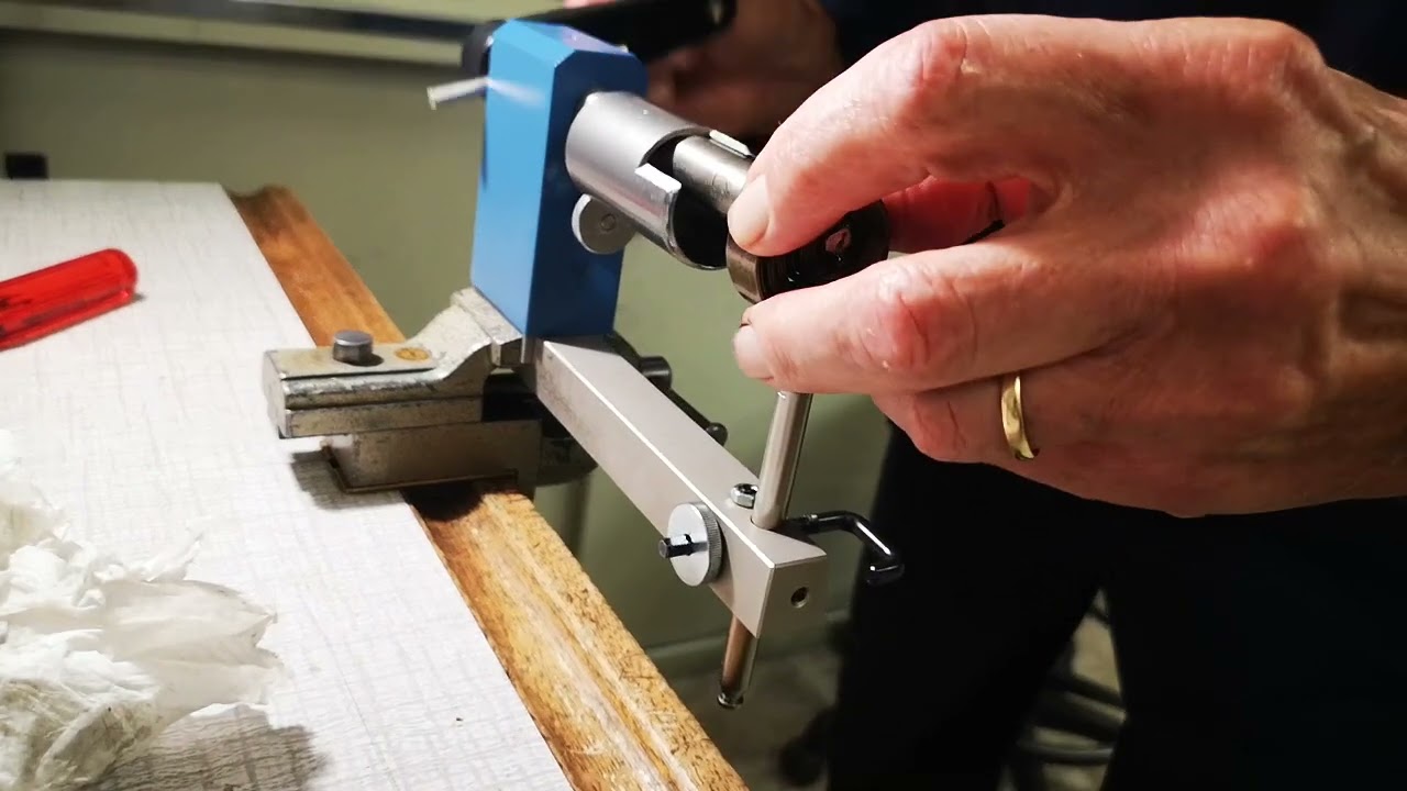 Montage de ressort dans le barillet Pendule P1