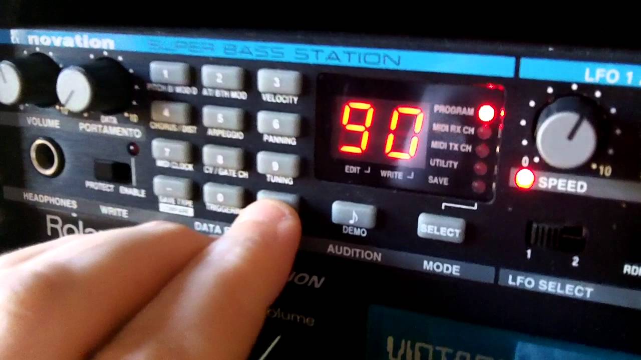 Novation Super Bass Station