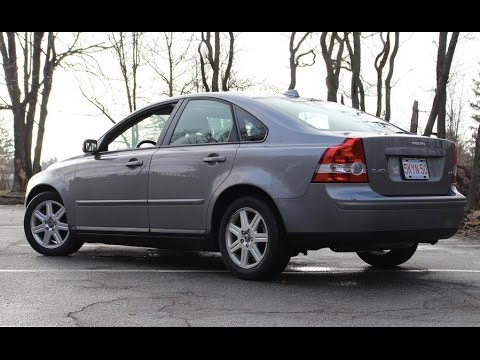 2006 Volvo S40 2.4i Review - Acceleration and Walk Around