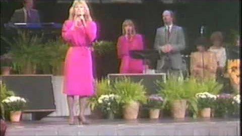 Jimmy Swaggart crusade - Janet Paschal: I Call Him Lord