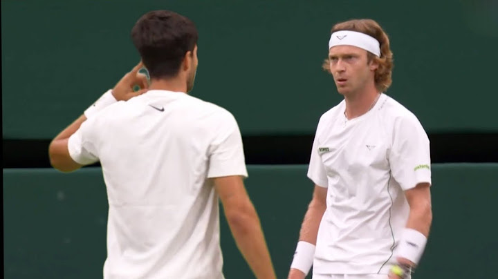 Carlos Alcaraz showed this celebration to Andrey Rublev after winning unbelievable point  Wimbledon