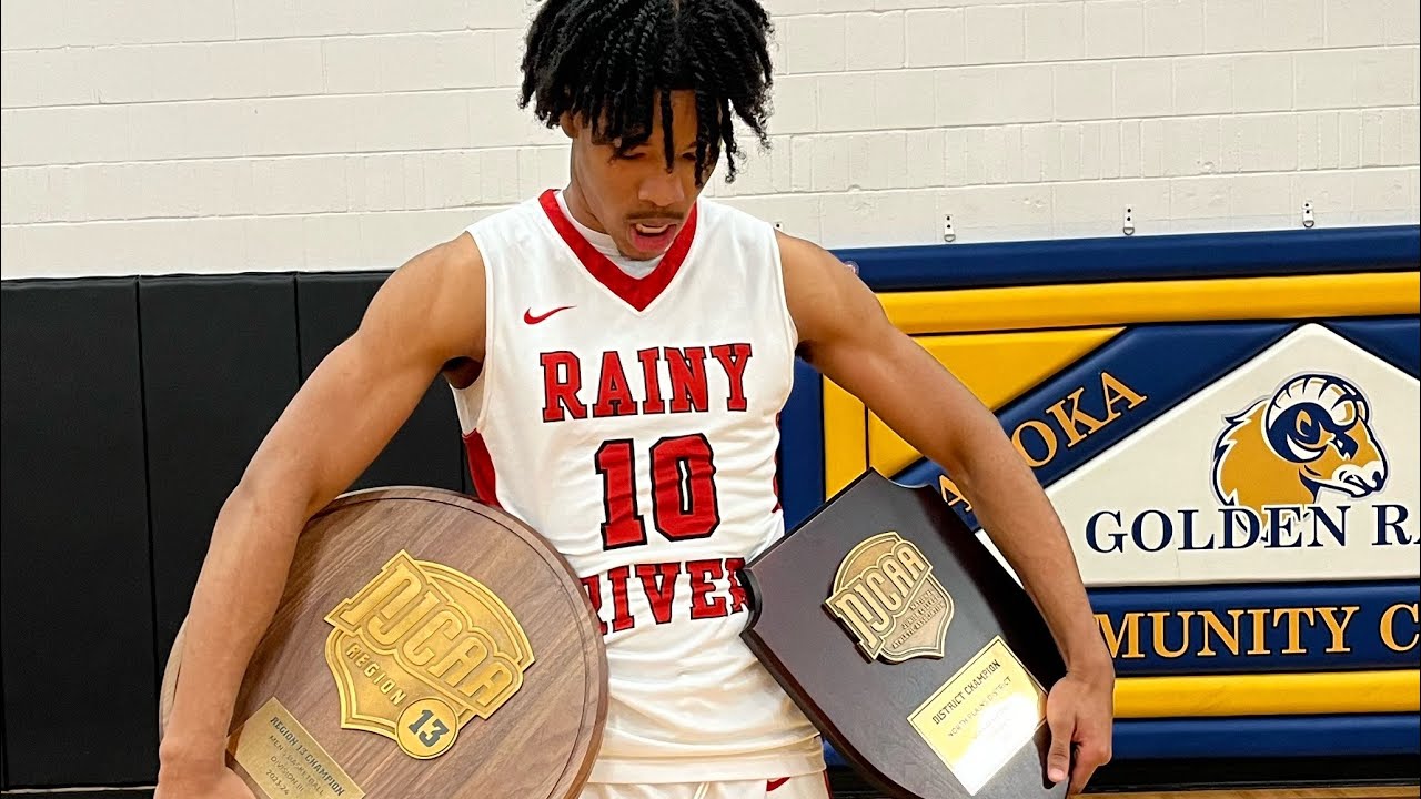 Caleb Thompson Rainy river freshman yr highlights - YouTube