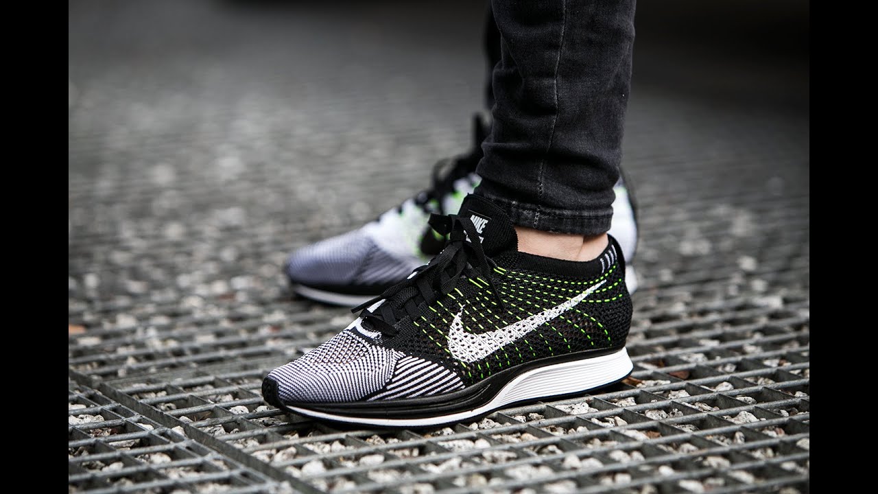 Nike Flyknit Racer Orca Volt Nike Flyknit Racer Orca Volt
