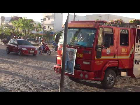 VÍDEO: Corpo da policial Aline Araújo é sepultado em Pombal; multidão acompanhou cortejo