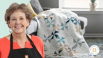 Learn How to Make a "Pinwheel Wreath" Quilt - Free Quilting Tutorial