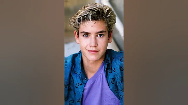 Mark-Paul Gosselaar Reveals Wife Didn't Know He Was a Teen Heartthrob