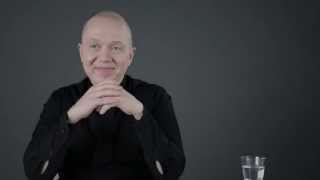 The Compact Nokia Lumia 620 - Marko Ahtisaari, Nokia Design Team