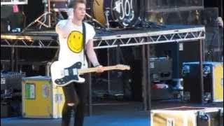 5 Seconds of Summer - Lost Boy - Hershey Park Stadium (7/6/13)