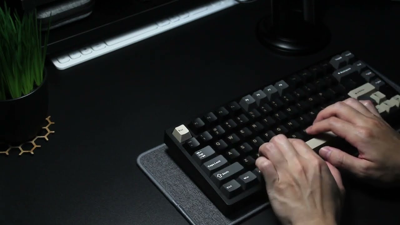 Rainy75 Aluminum Mechanical Keyboard - CLS Tech