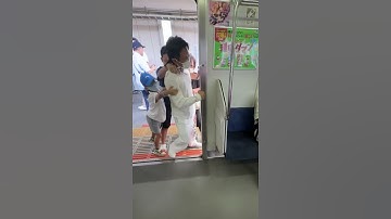 ヤンキーお父さんがレイクタウン駅で家族の止めを振り切り喧嘩/ブチギレ/暴行/ケンカ