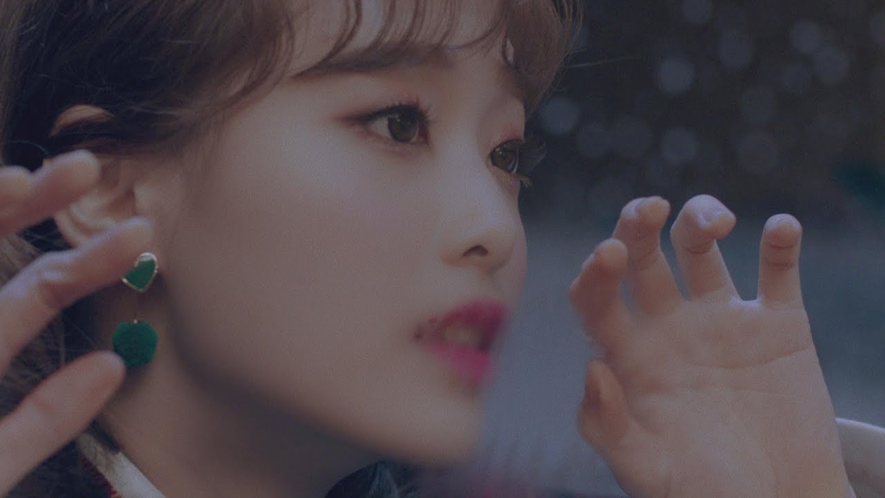 yuuu♡ MV] 이달의 소녀/츄 (LOONA/Chuu) 