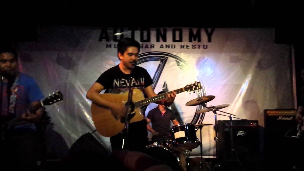 Igop Band @ Autonomy Bar - YouTube