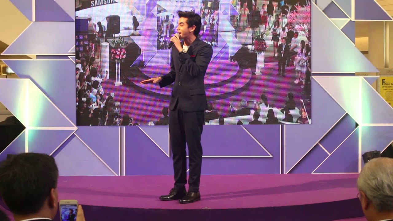 150116 Sean Jindachot at Siam Paragon