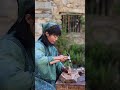 Traditional Chinese Handmade Craft | Making Yi Headwear for Festival Colors
