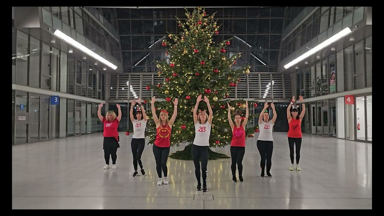 Jason Derulo   Closer To Christmas | Zumba | Choreo by ZumbaBinchen