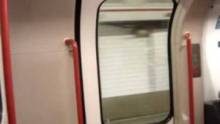 London Tube - Central Line St. Paul´s