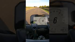 0-290 km/h on a Ducati Streetfighter V4 S | to the haters that think I run in kilometers