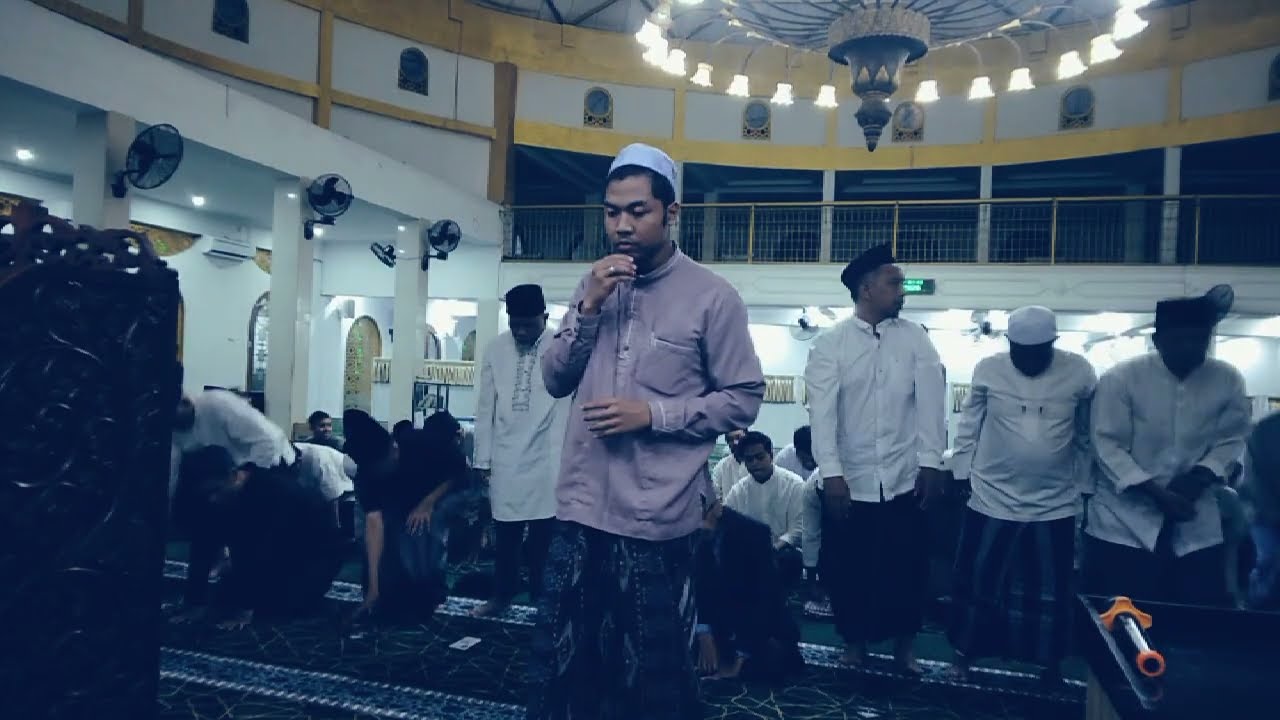 SHOLAT TARAWIH MALAM KE 17 RAMADHAN IMAM AL HAFIDZ RAFI NUR IKHSAN