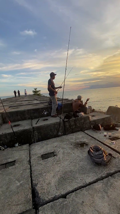 pemecah ombak pantai jetis  #mancing #pemecahombak #jetis #cilacap #mancingmania