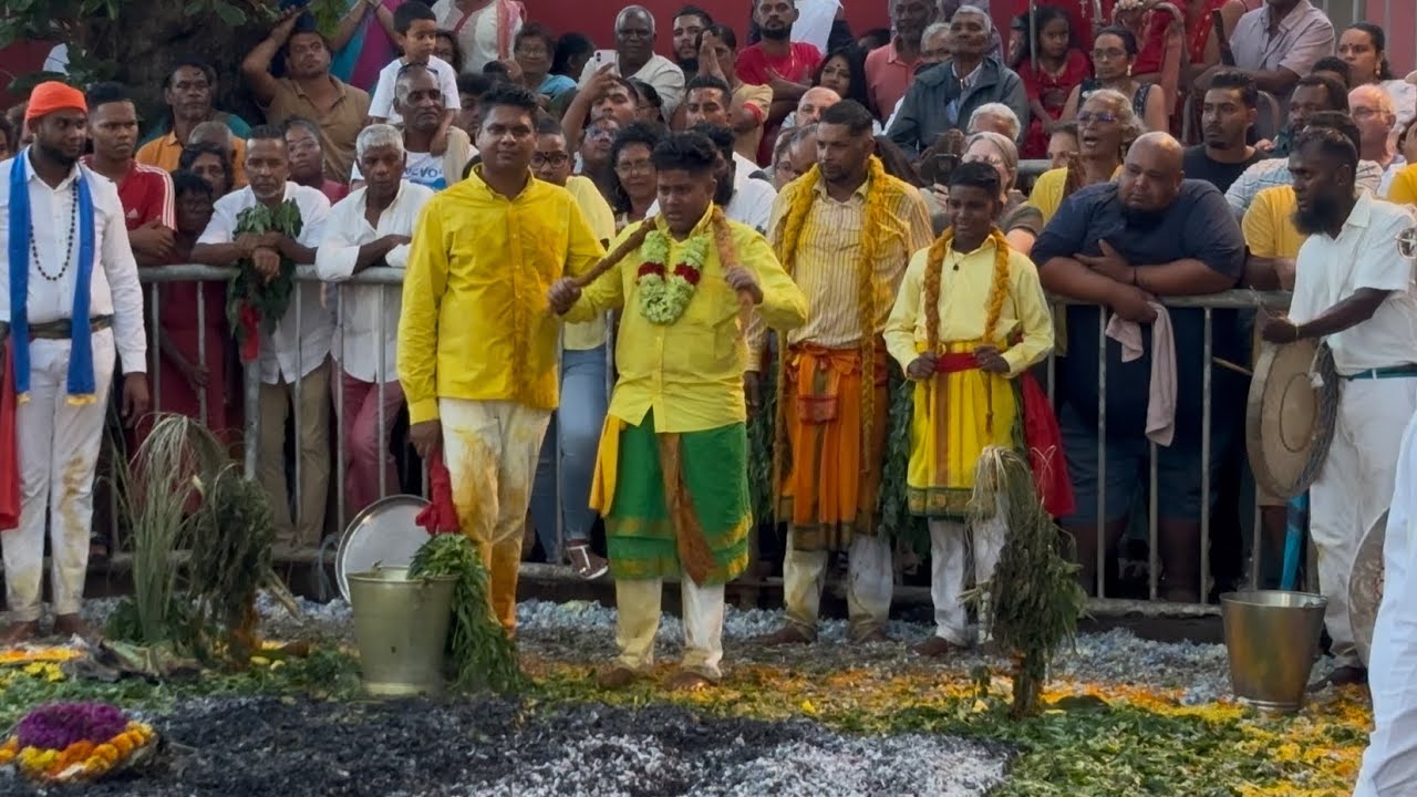 Marche sur le feu - Temple Victor Bélier 01/01/2026 ©Kévin Victoria