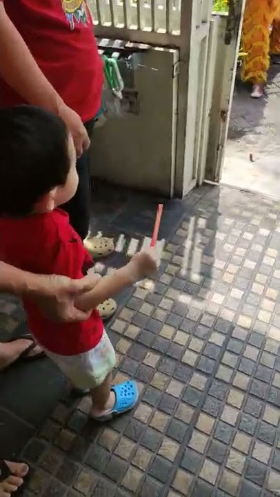 kai kasih angpao barongsai