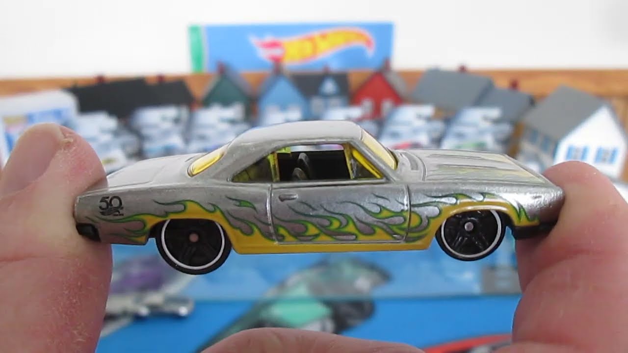 シュラメック 68 Plymouth Barracuda Formula S - Hot Wheels ZAMAC 3/8 Toy Diecast