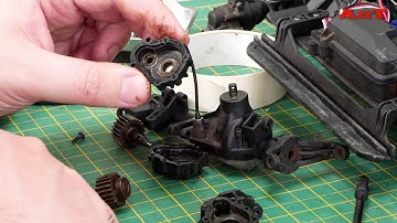 Battered  Traxxas TRX4 Strip Down Part 2