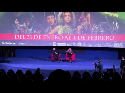 Coloquio entre Silvia Superstar y Jesús Palacios sobre Killers Barbies vs Drácula en CutreCon