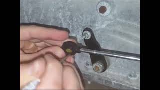 The easiest way to fix or repair your Mazda B2600 shift lever! Kit includes replacement bushing.