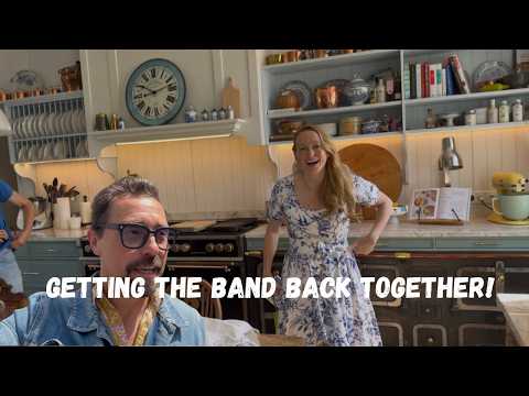 The Heat Is On! Road Trips and Familiar Faces! EP. 89! 