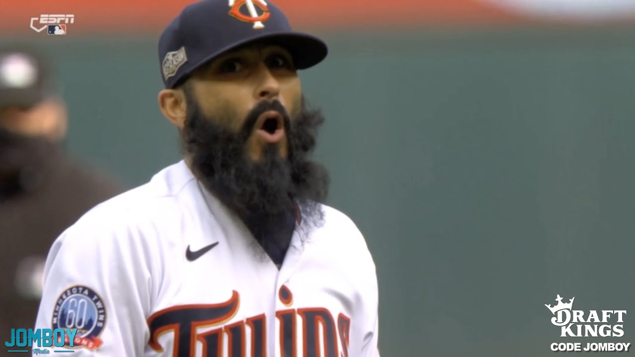 Twins have a heartbreaking inning in game one of the wild card series, a breakdown