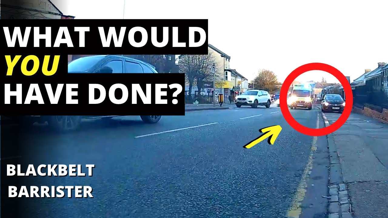 Dangerous drivers and near misses - YouTube