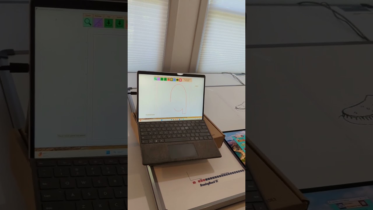 Trace a shoe pattern and save a vector file ready for cutting 