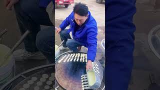 Satisfying Street Food – Watch This Vendor Pour Tiny Batter Shapes with Incredible Precision