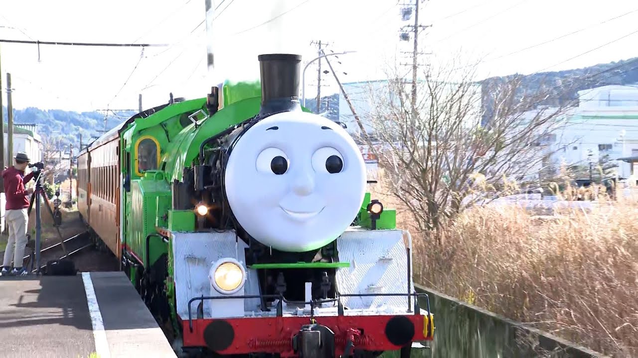 「みんなの笑顔を乗せて走る列車」大井川鉄道を走る「パーシー号」お披露目！ 全線復旧への期待背負うトーマス号の親友=静岡