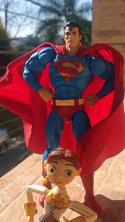 😱😭SUPER MAN SALVA O DIA #fypシ゚viral #actionfigures #superman #supermanshorts #toystory #fyp #memes