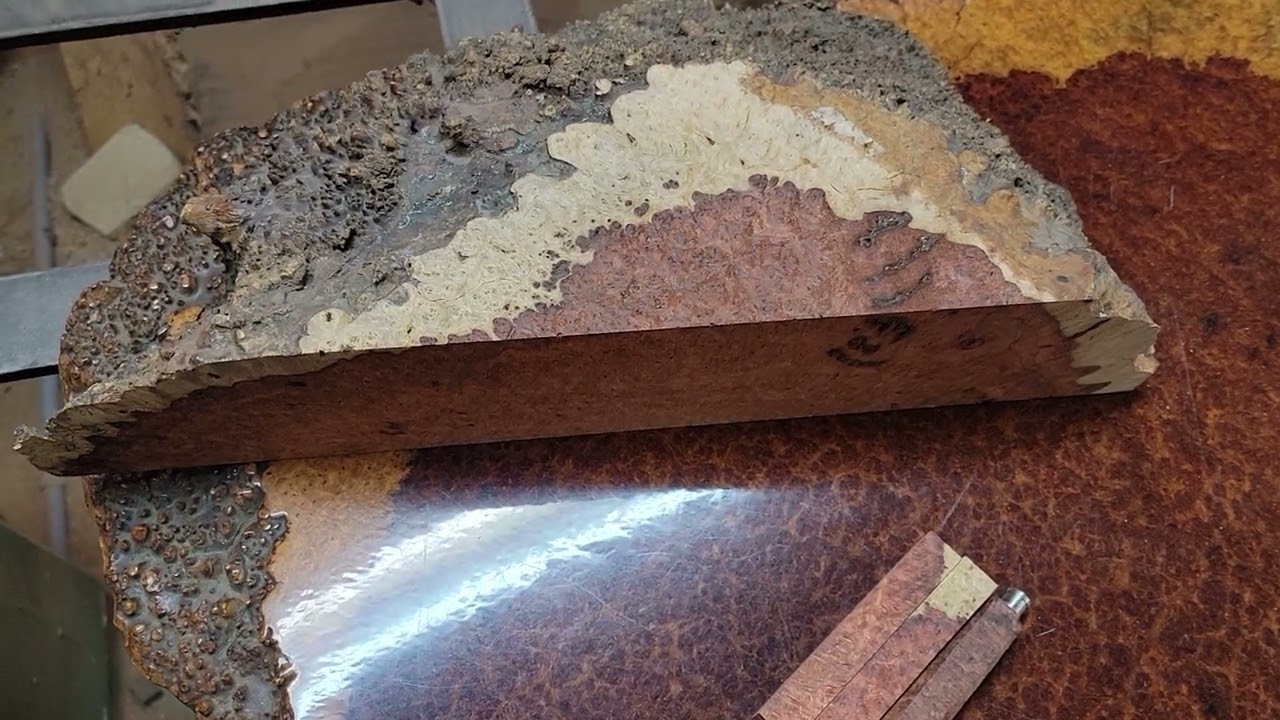 材料の紹介 その4 花梨こぶ杢・今度こそ上杢であることを願う - YouTube