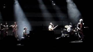 Video thumbnail of "Rufus Wainwright - Do I Disappoint You (Auditori, Barcelona) November 4, 2007"