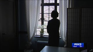 The Human Pipeline: Online `Girlfriend Experience` ads recruit men for sex in day spas