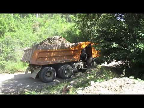 КАМАЗЫ свозят строймусор в дачные участки леса Кисловодска!!! 27.07.2023 г.
