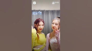 ITZY Chaeryeong, Lia and Yuna- Break Ice