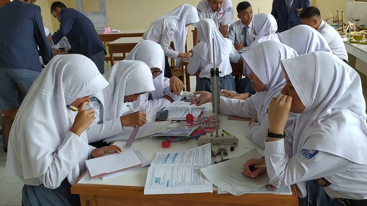 Praktikum Fisika Konsep "gaya Gesek" 